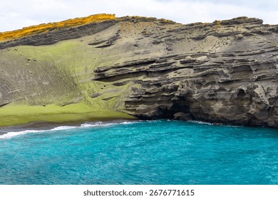 Papakōlea Green Sand Beach Photography