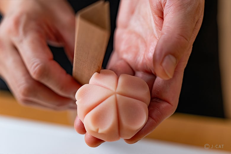 # Sweet Secrets of Tokyo: Discovering the Art of *...