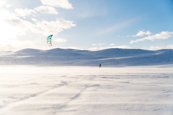 Snowkiter in Hardangervidda at sunset