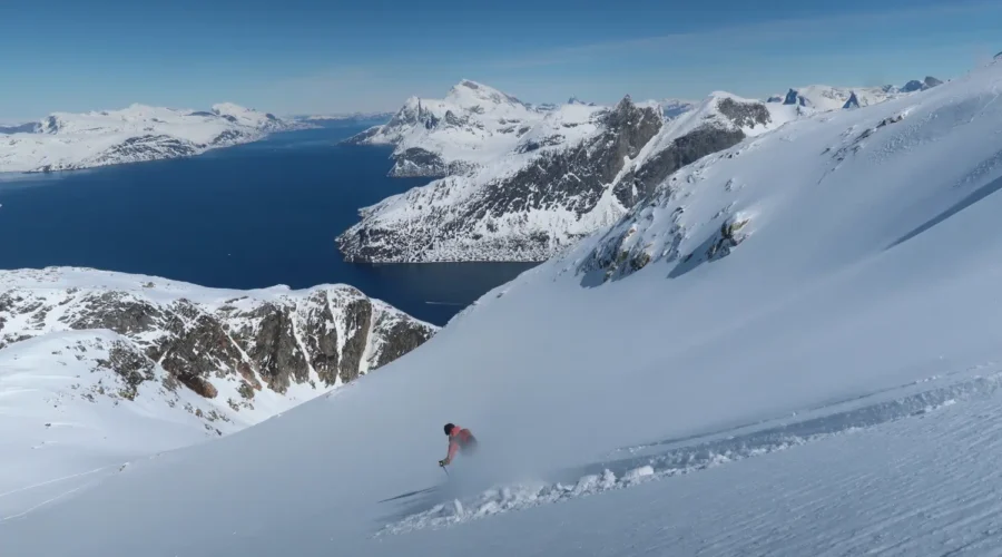 Heliskiing in the Lyngen Alps