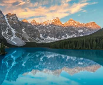 Sunrise over Lake Louise Banff, Alberta, Canada - stunning landscape photography