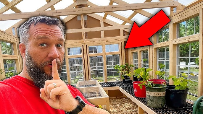 Concrete block foundation for a greenhouse