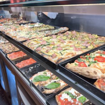 Pizza from Pinsere Roma