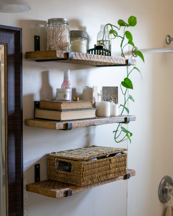Farmhouse bathroom with warm lighting and natural elements