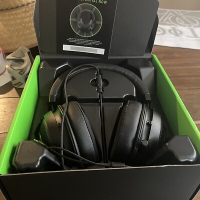 Frequency response graph comparing the Arctis Nova Pro Wireless, Beyerdynamic DT 990 Pro, and Logitech G Pro X Wireless.