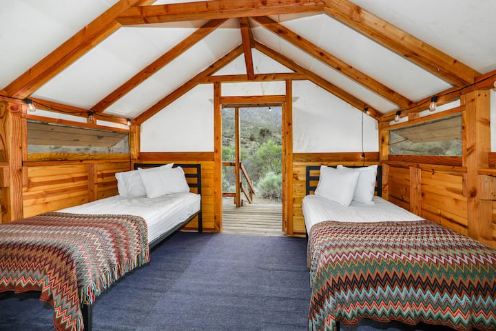 # Honeymoon Hideaway: Nature Meets Design at El Ca...