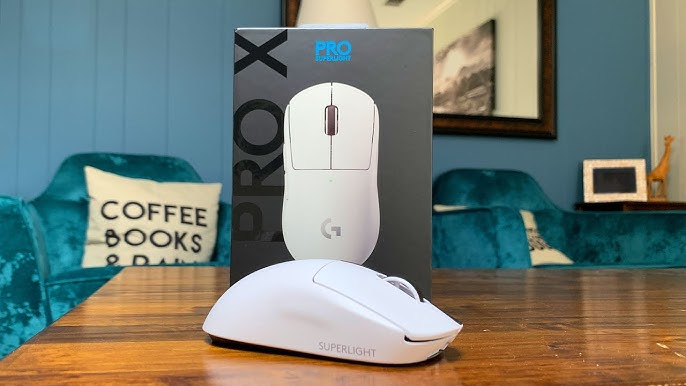 Comparison of Superlight 2 with Razer Viper V2 Pro