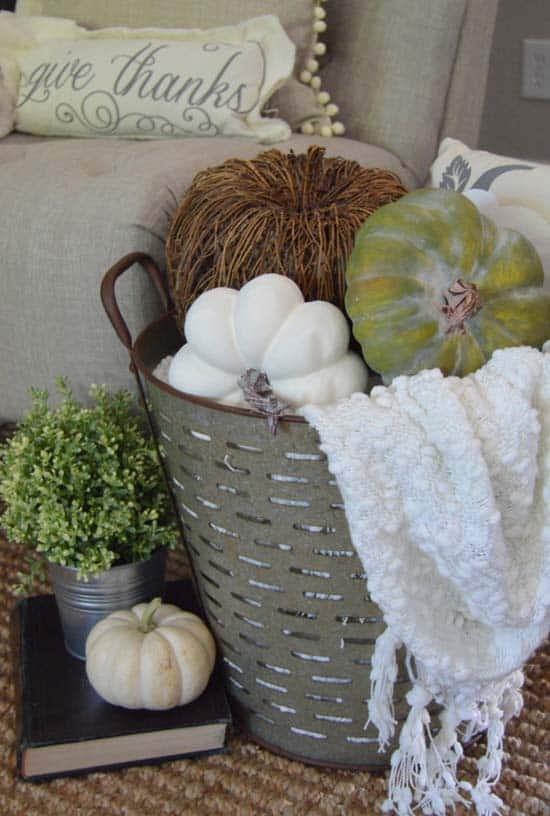 Japandi Autumn: Bringing Cozy Farmhouse Style to Y...