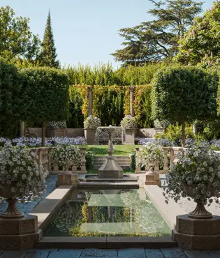 Hotel Santa Maria Novella library