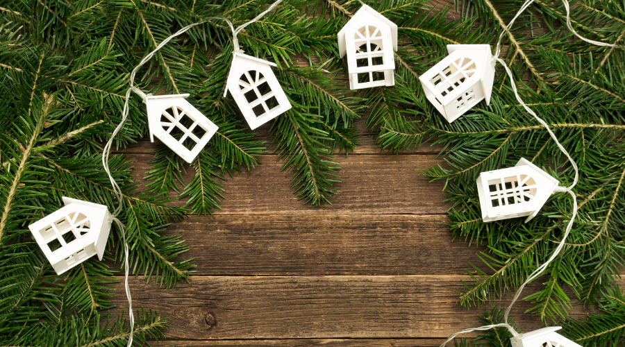 Foraged & Festive: Creating a Natural Evergreen...